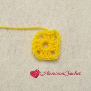 Rhapsody Flower Granny Square | Free Crochet Pattern | American Crochet @americancrochet.com #freecrochetpattern