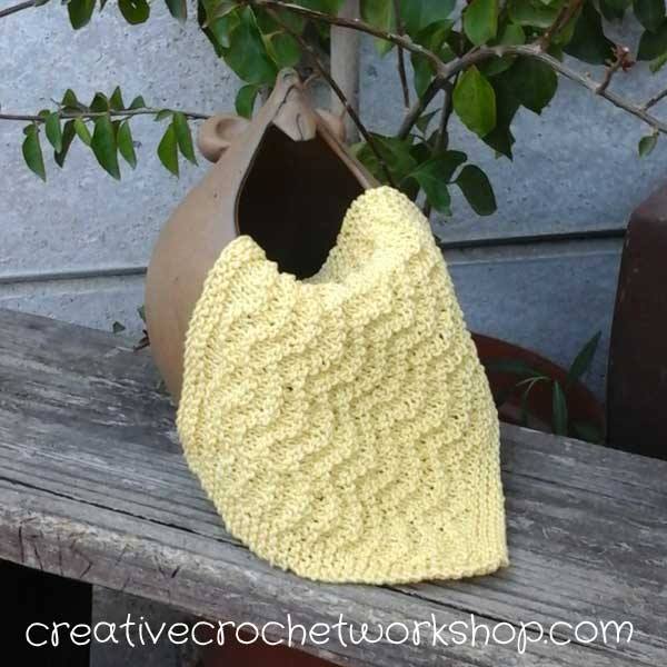 Wave Stitch Dishcloth | Free Knit Pattern | Creative Crochet Workshop @creativecrochetworkshop.com #WaveStitchDishcloth
