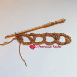 Delicato | Special Crochet Stitch | American Crochet @americancrochet.com #SpecialCrochetStitch