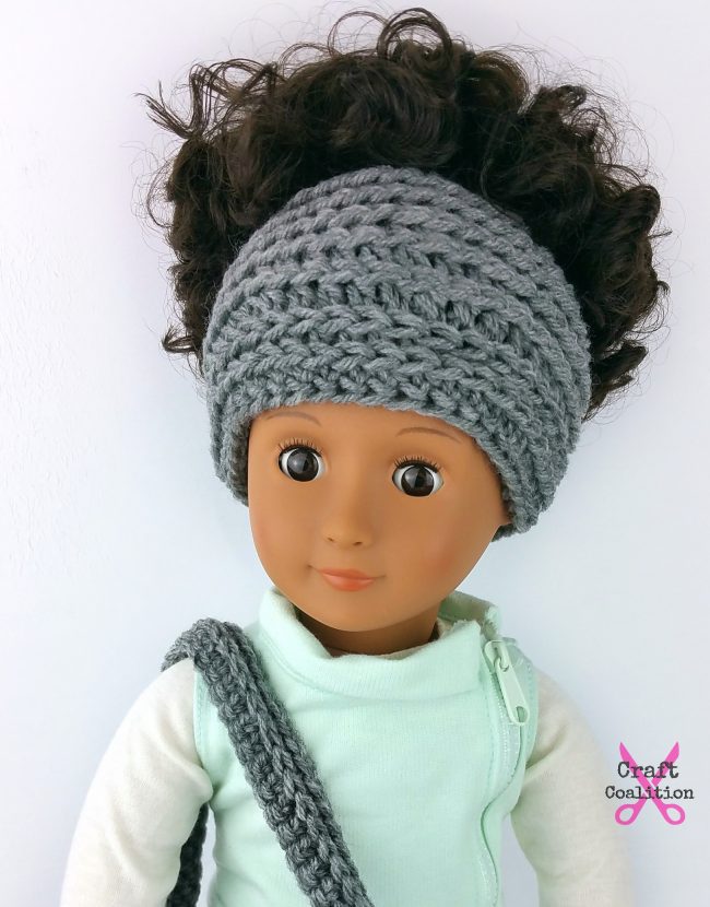 My Dolly Edgy Messy Bun Hat | Crochet Pattern | American Crochet @americancrochet.com #crochetpattern