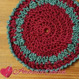 Holiday Coaster | Crochet Pattern | American Crochet @americancrochet.com #crochetpattern