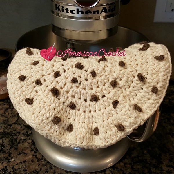 Chocolate Chip Cookie Potholder | Free Crochet Pattern | American Crochet @americancrochet #freecrochetpattern