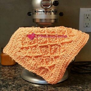 Diamond Seed Stitch Dishcloth Diamond Seed Stitch Dishcloth | Free Crochet Pattern | American Crochet @americancrochet.com #freecrochetpattern