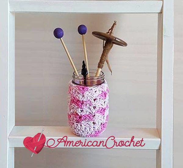 Strawberry Truffle Jar Cozy free crochet pattern