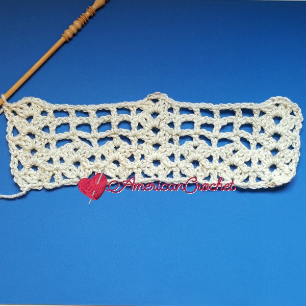 Shell Frames Tutorial | American Crochet @americancrochet.com #ShellFramesTutorial