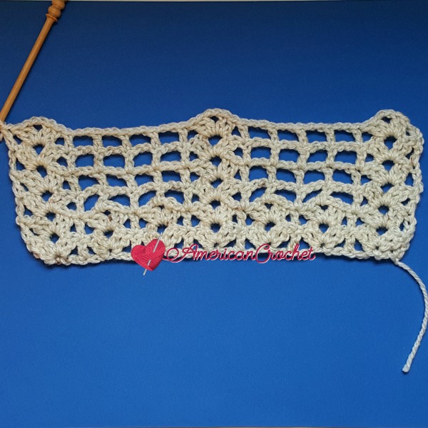 Shell Frames Tutorial | American Crochet @americancrochet.com #ShellFramesTutorial