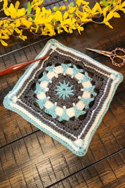Tiffany Circle in A Square | Crochet Pattern | American Crochet @americancrochet