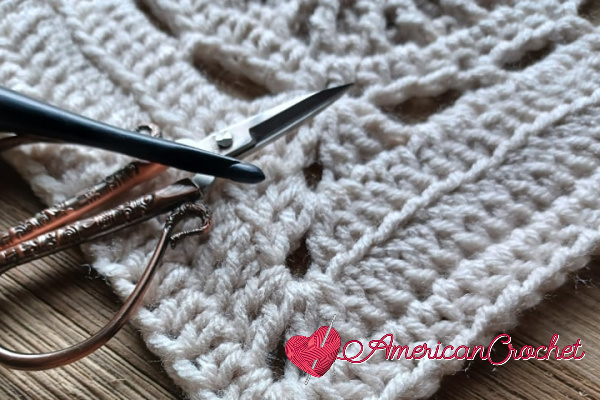 AC-RWS-CAL-Square Four | American Crochet @americancrochet.com