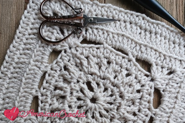 AC-RWS-CAL-Square Four | American Crochet @americancrochet.com