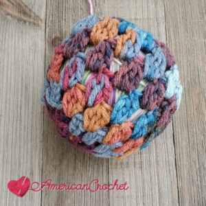 Boho Christmas Bauble | Crochet Pattern | American Crochet @americancrochet.com #bloghop #crochetpattern