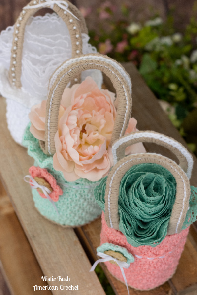 Spring Morning Mini Bag | Crochet Pattern | American Crochet @americancrochet.com