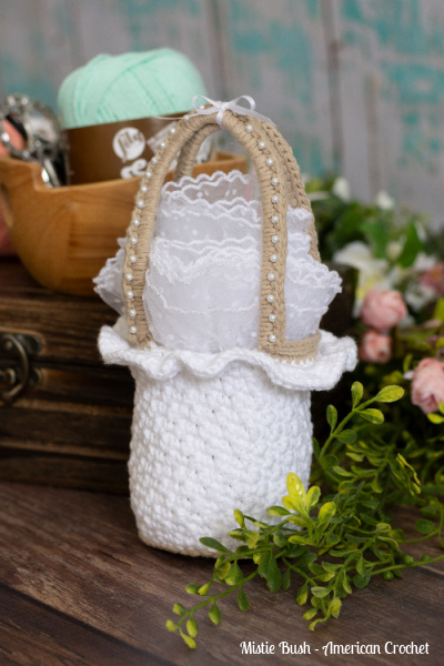 Spring Morning Mini Bag | Crochet Pattern | American Crochet @americancrochet.com